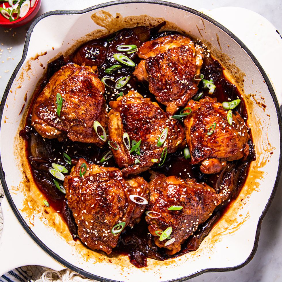 Flavorful Braised Chicken Thighs