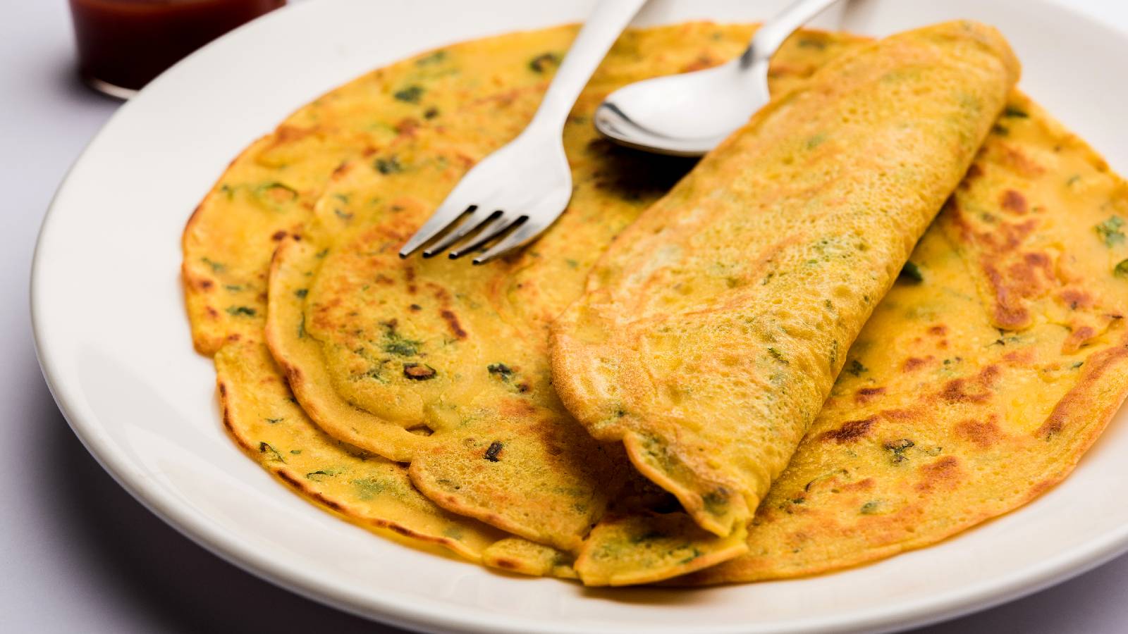 Weight loss breakfast: 4 healthy chilla recipes to start your day