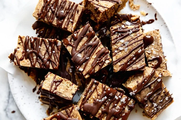 Recipe for Chocolate Peanut Butter Protein Bars