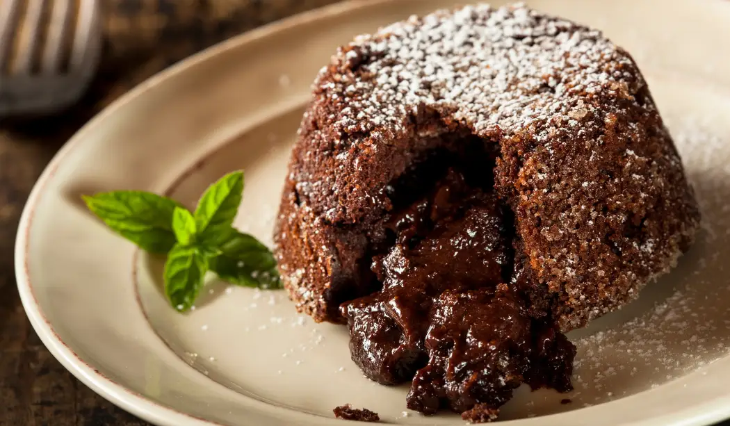 Melted chocolate cake