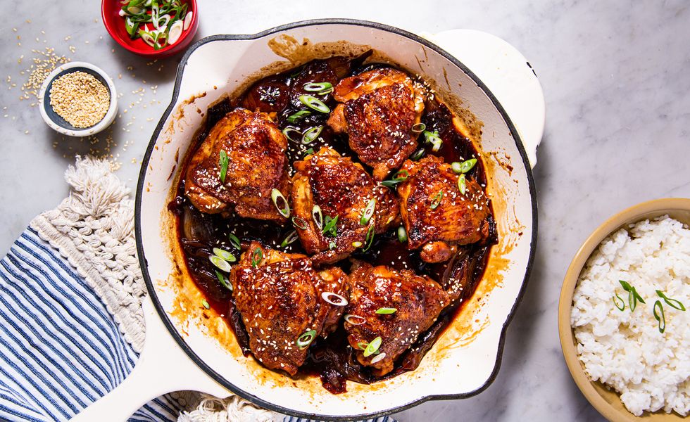 Easy & Delicious Braised Chicken Thighs